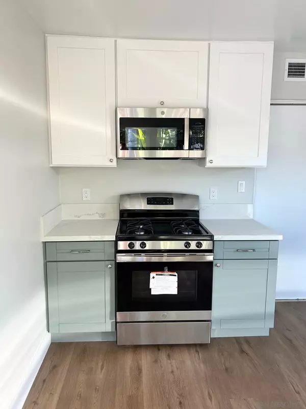 Escondido, CA 92025,759 W 10th Avenue