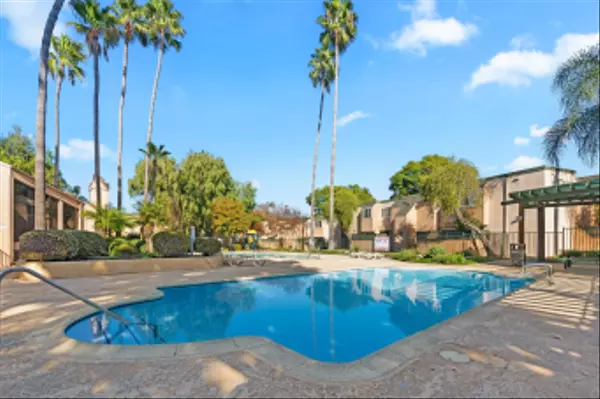 San Diego, CA 92119,8737 Lake Murray Blvd #12