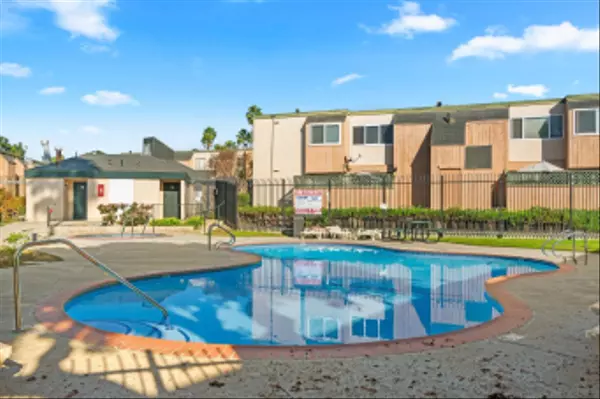 San Diego, CA 92119,8737 Lake Murray Blvd #12