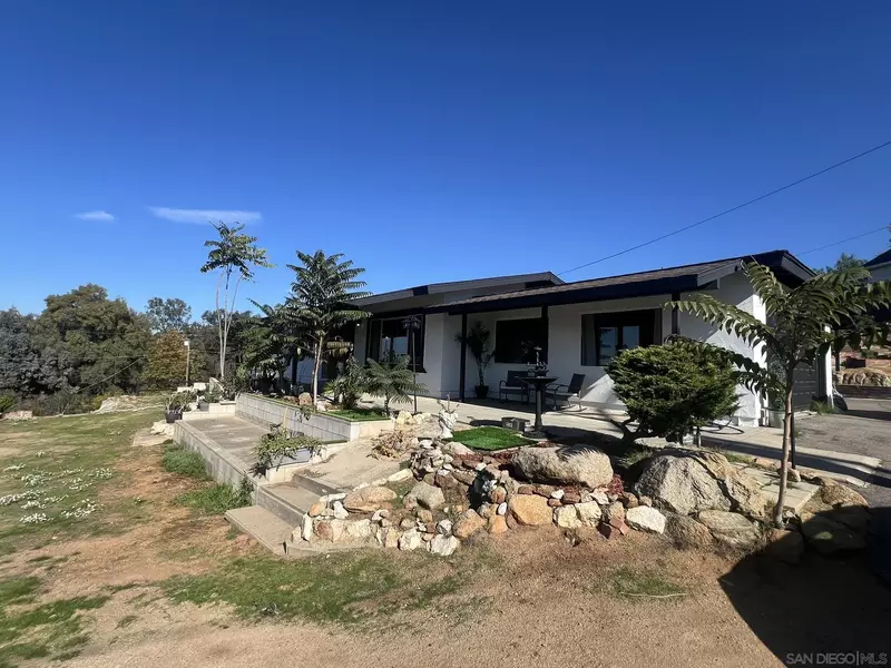 272 Lilac Dr, El Cajon, CA 92021