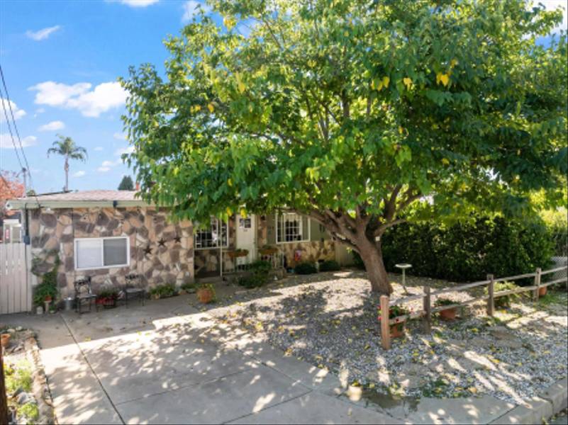 127 W 11th, Escondido, CA 92025