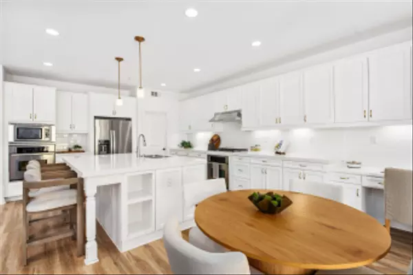 San Diego, CA 92127,8492 Blackburn Ln