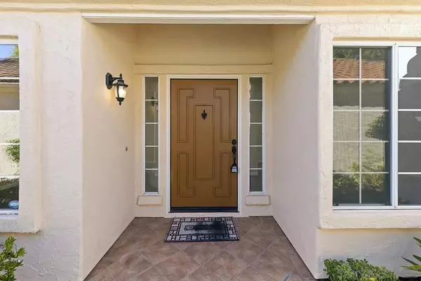 San Diego, CA 92128,12071 Caminito Corriente