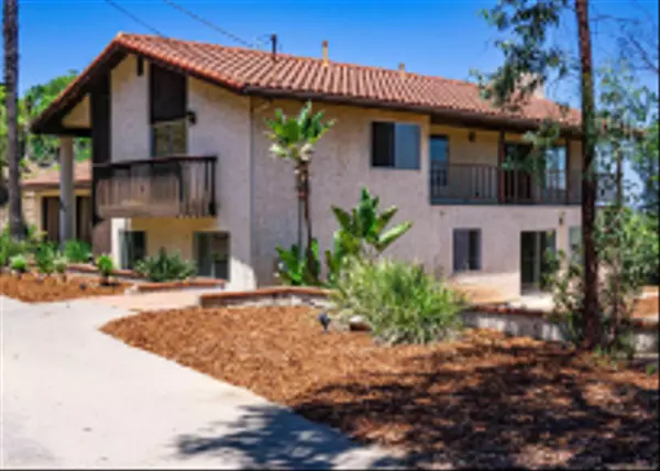 3041 Millar Ranch Rd, Spring Valley, CA 91978