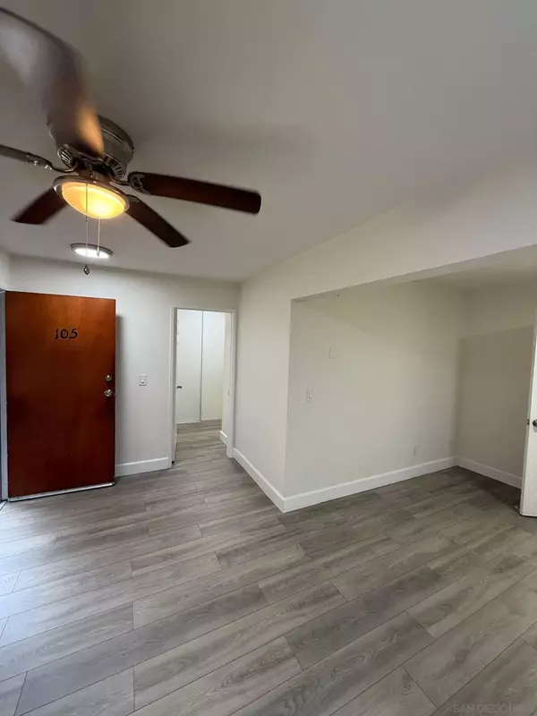 San Diego, CA 92115,4310 54Th St #105