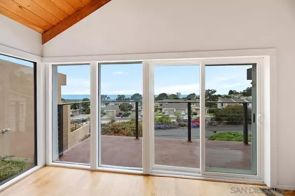 Del Mar, CA 92014,13045 Via Esperia