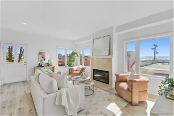 San Diego, CA 92103,2930 Columbia St #F