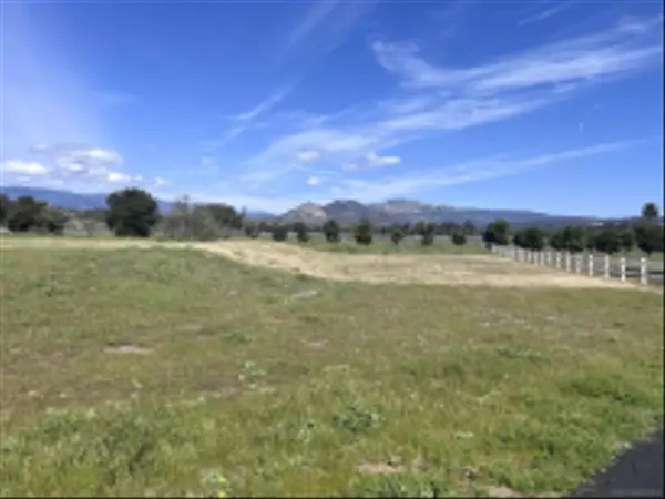 Valley Center, CA 92082,28429 Almona Way ##6