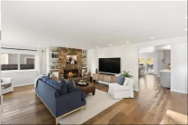 San Diego, CA 92107,4474 Niagara Ave