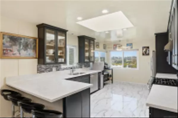 4040 Yale Ave, La Mesa, CA 91941