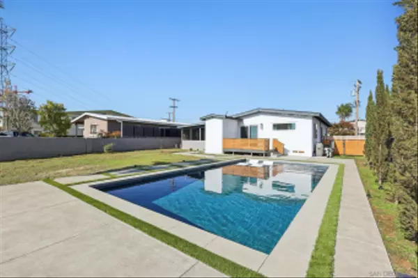 San Diego, CA 92123,8321 Neva Ave