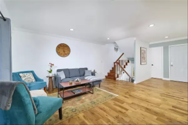 San Diego, CA 92106,3550 Wawona