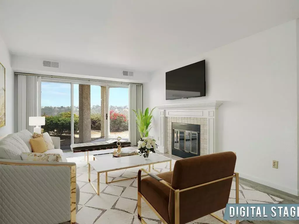 San Diego, CA 92111,7087 Camino Degrazia #141