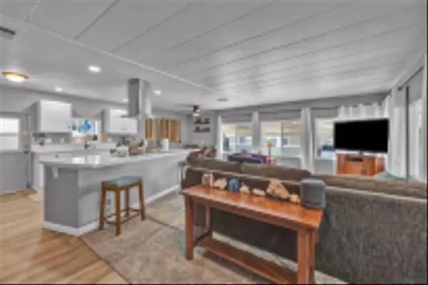 El Cajon, CA 92021,1351 PEPPER DR #62