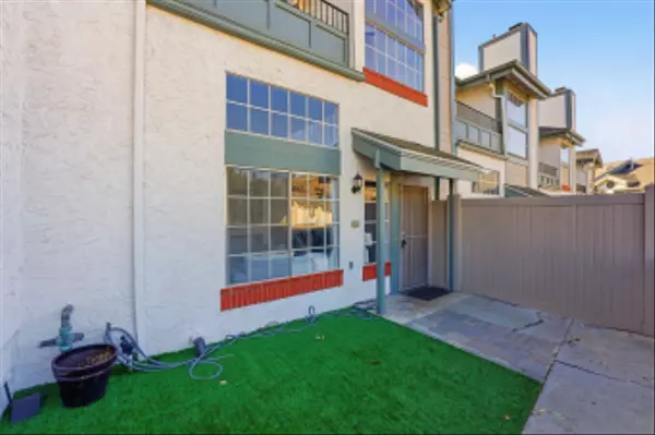 Spring Valley, CA 91977,8753 Spring Canyon Drive