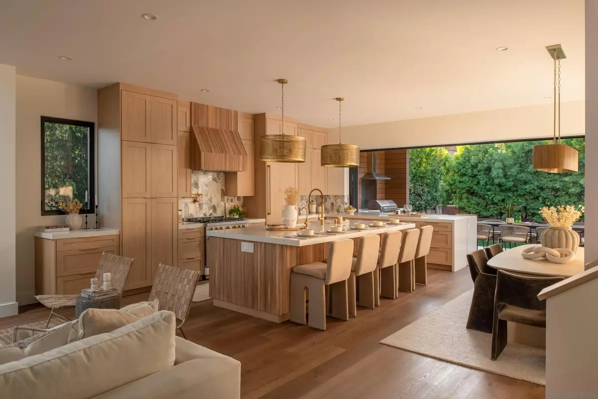 San Diego, CA 92109,3616 Buena Vista St