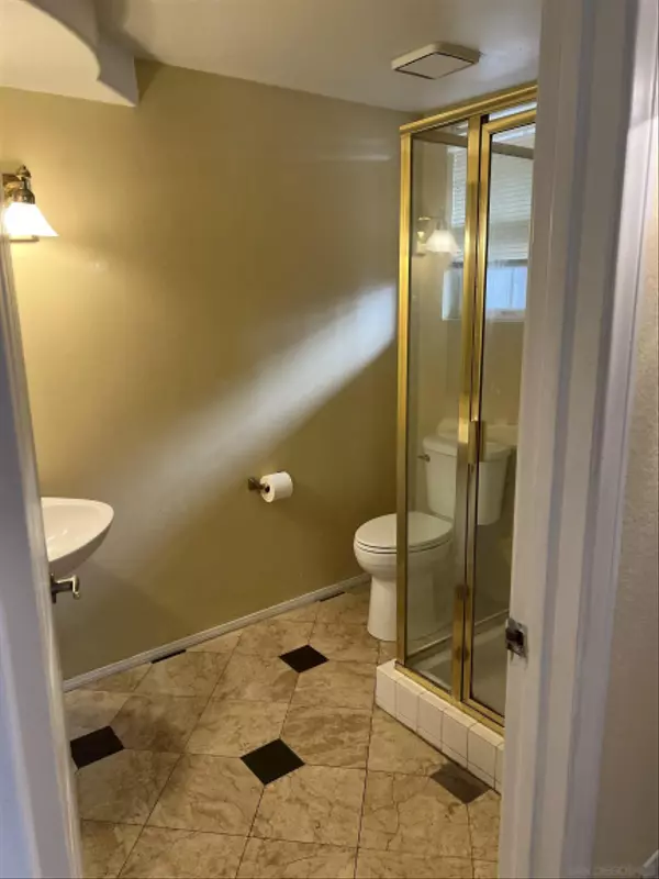 La Jolla, CA 92037,2834 Torrey Punes Rd