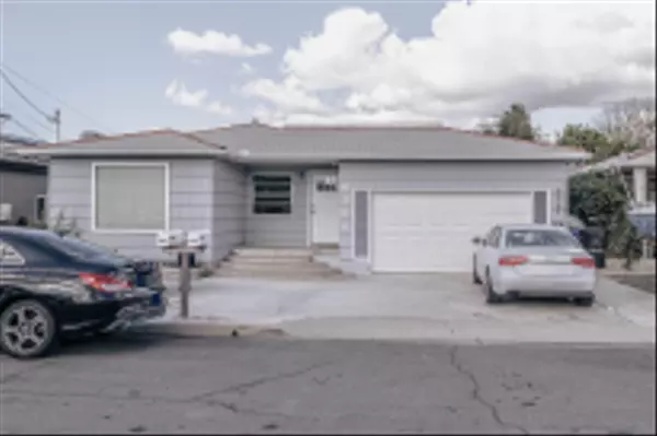 San Diego, CA 92115,6266-68 Stewart St