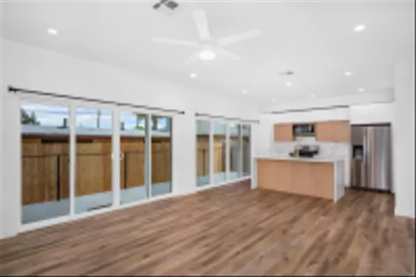 San Diego, CA 92115,5230-32 Rincon St