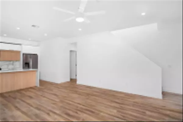 San Diego, CA 92115,5230-32 Rincon St