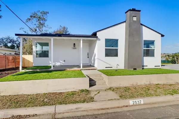 2537 E E 13Th St, National City, CA 91950