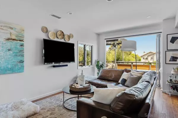 San Diego, CA 92106,1833 Tustin St