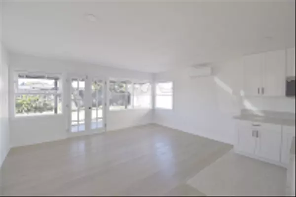 San Diego, CA 92117,4646 COCONINO WAY