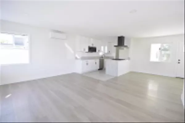 San Diego, CA 92117,4646 COCONINO WAY