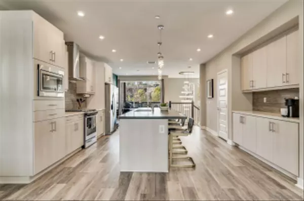 San Diego, CA 92108,2804 Avella Circle