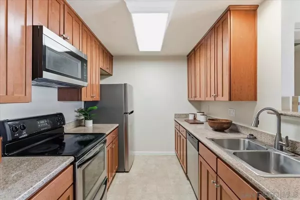 El Cajon, CA 92020,180 Chambers St #21