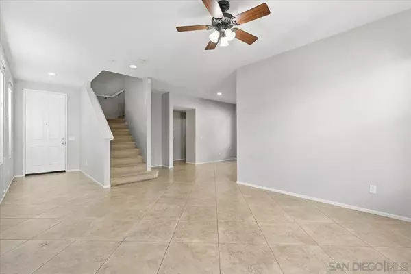 Santee, CA 92071,10034 Leavesly Trail