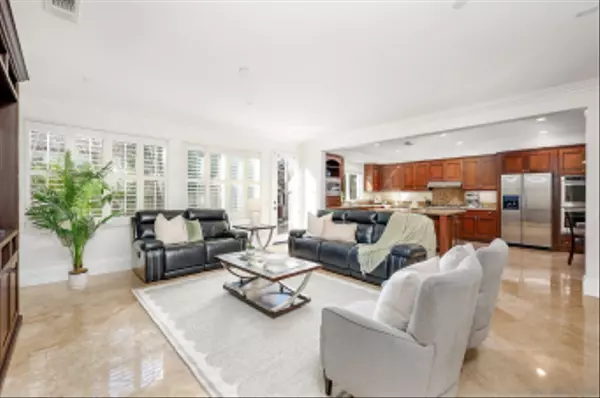 San Diego, CA 92127,10237 Paseo De Linda