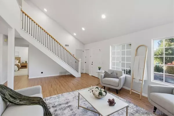 San Diego, CA 92129,11385 Paseo Albacete