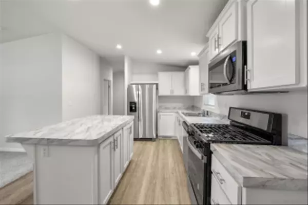 Crestline, CA 92325,22899 Byron Rd #SPC 78