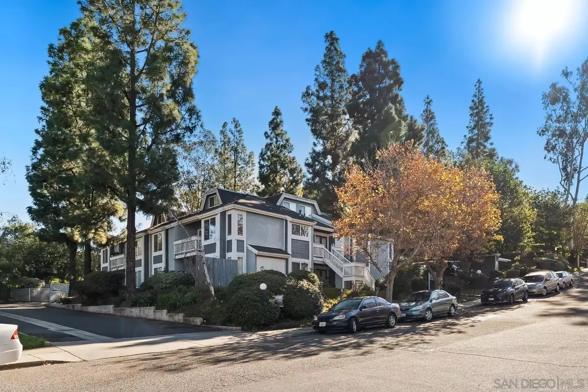 Escondido, CA 92029,1564 Tanglewood Ln #19