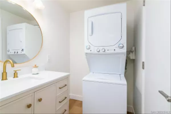 Oceanside, CA 92057,3606 Vista Rey #9