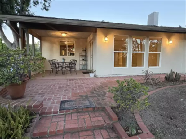 Rancho Santa Fe, CA 92067,16902 Via de Santa Fe #12