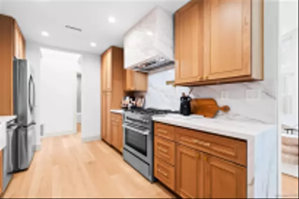 Encinitas, CA 92024,1617 Blossom Field Way