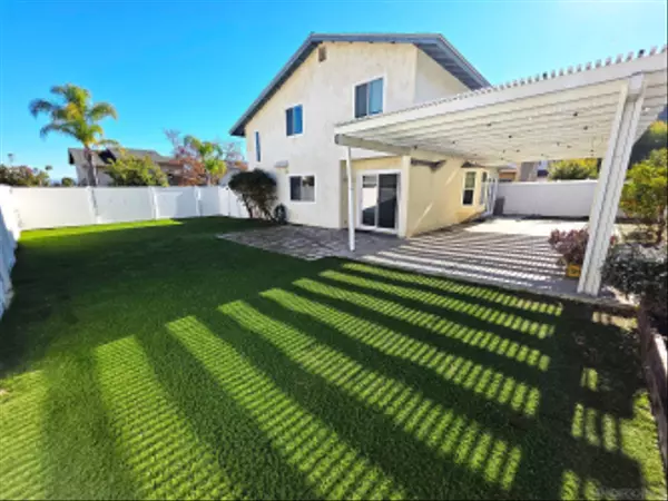 Spring Valley, CA 91977,2230 Ledgeview Ln