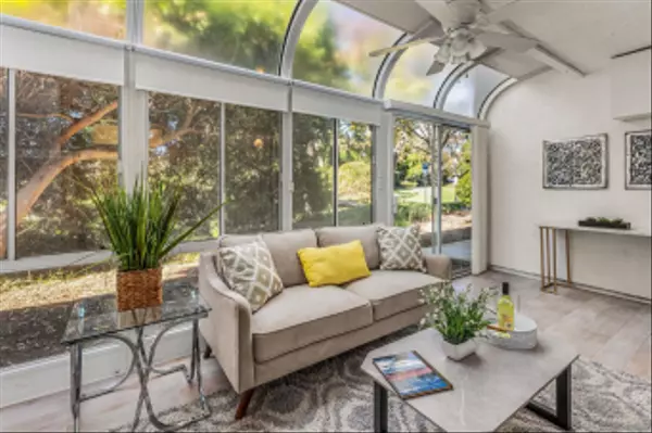 7779 Camino Glorita, San Diego, CA 92122