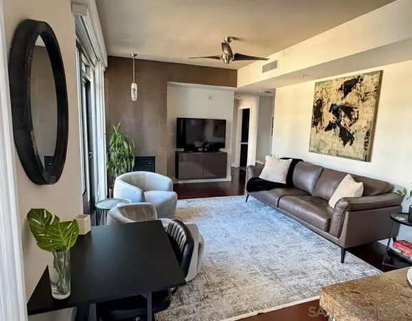 San Diego, CA 92101,1240 India St #1605