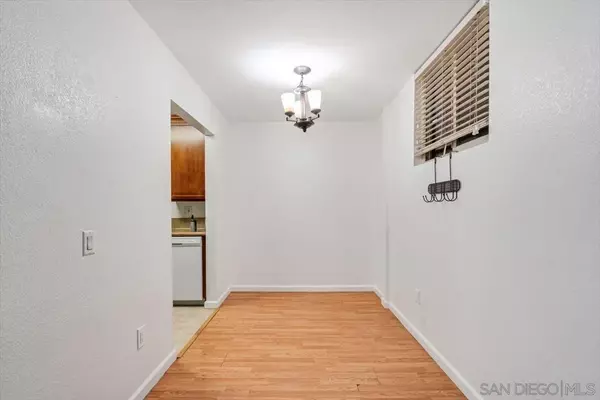 Escondido, CA 92026,1350 N Escondido Blvd #37