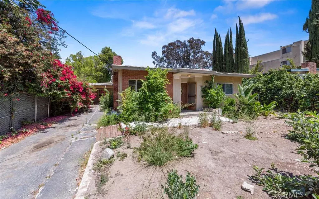 Valley Village, CA 91607,12527 Huston Street