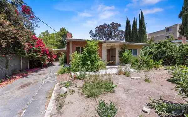 12527 Huston Street, Valley Village, CA 91607