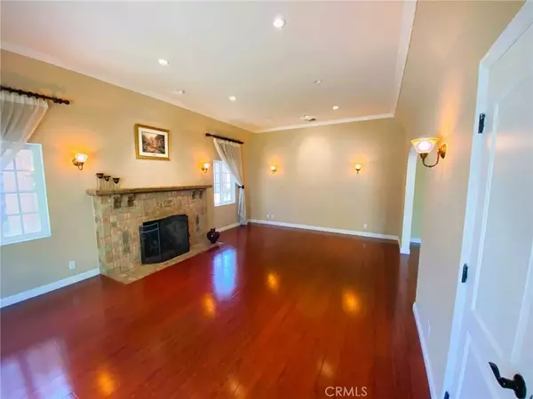 Glendale, CA 91202,1415 Dorothy Drive