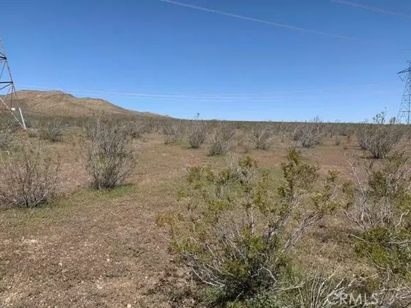 Apple Valley, CA 92307,0 West of Freeway