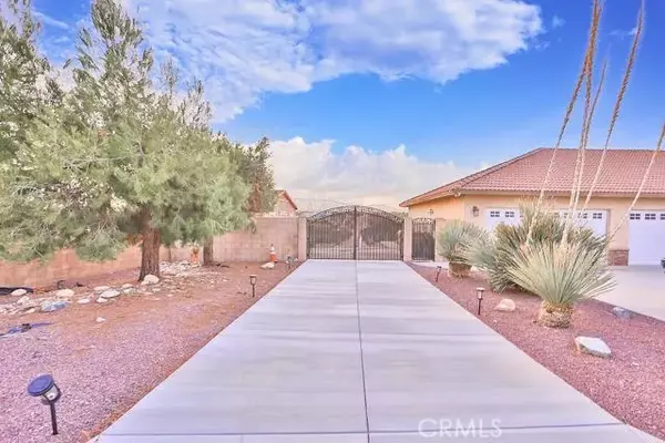Oak Hills, CA 92344,6910 Oak Vista Lane
