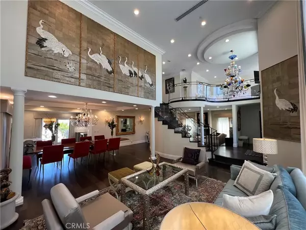 Beverly Hills, CA 90210,314 N Elm Drive