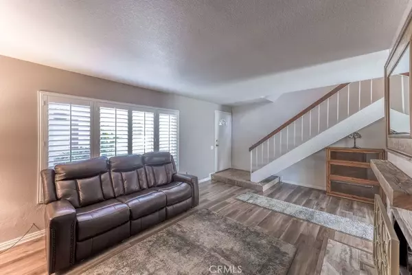 Duarte, CA 91010,2041 Windsor Circle