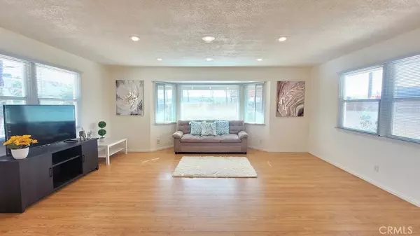 Covina, CA 91723,555 S La Serena Drive